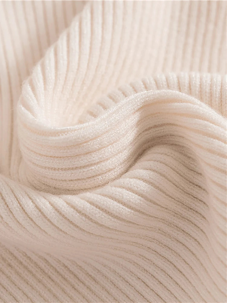 Long-sleeve Turtleneck Sweater